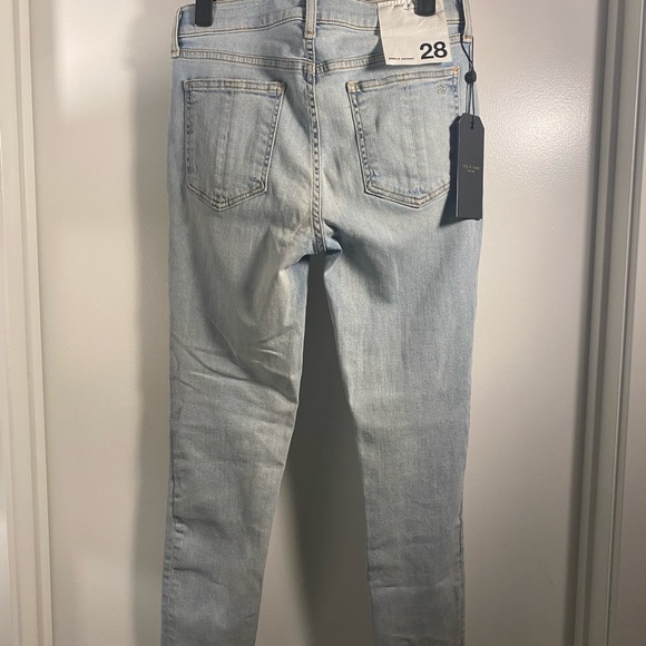 RAG & BONE ANKLE SKINNY SIZE 28 in wash called LYNN W/holes NEW WITH TAG - Picture 4 of 8